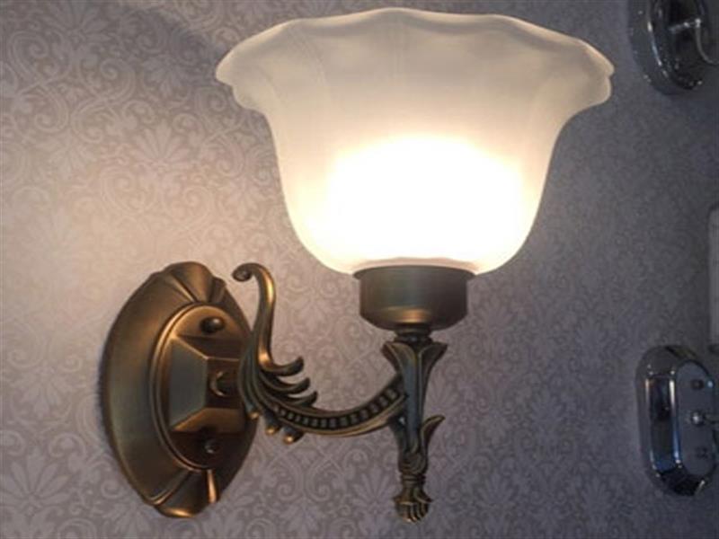 Đèn treo tường phòng ngủ đẹp DT01-T782