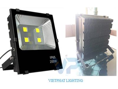 Đèn pha led 200w